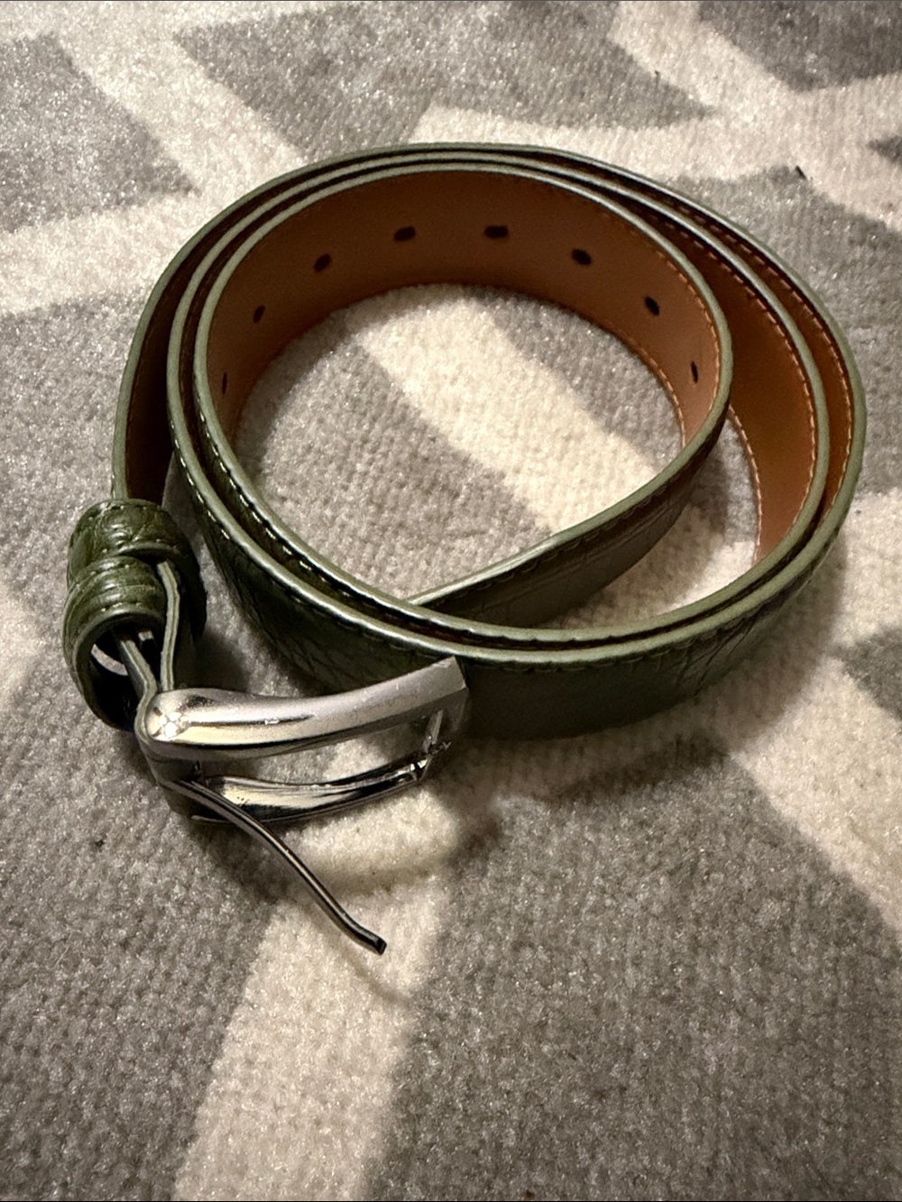 Men’s XL 36/38 green croc print belt